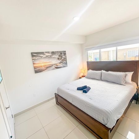 Vacay Spot Experience Luna Sky! 65" Tv Bar, Bbq, Shower Massage Jets, Music, Go To Fl Keys Homestead Exterior foto