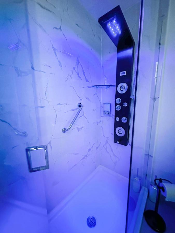 Vacay Spot Experience Luna Sky! 65" Tv Bar, Bbq, Shower Massage Jets, Music, Go To Fl Keys Homestead Exterior foto