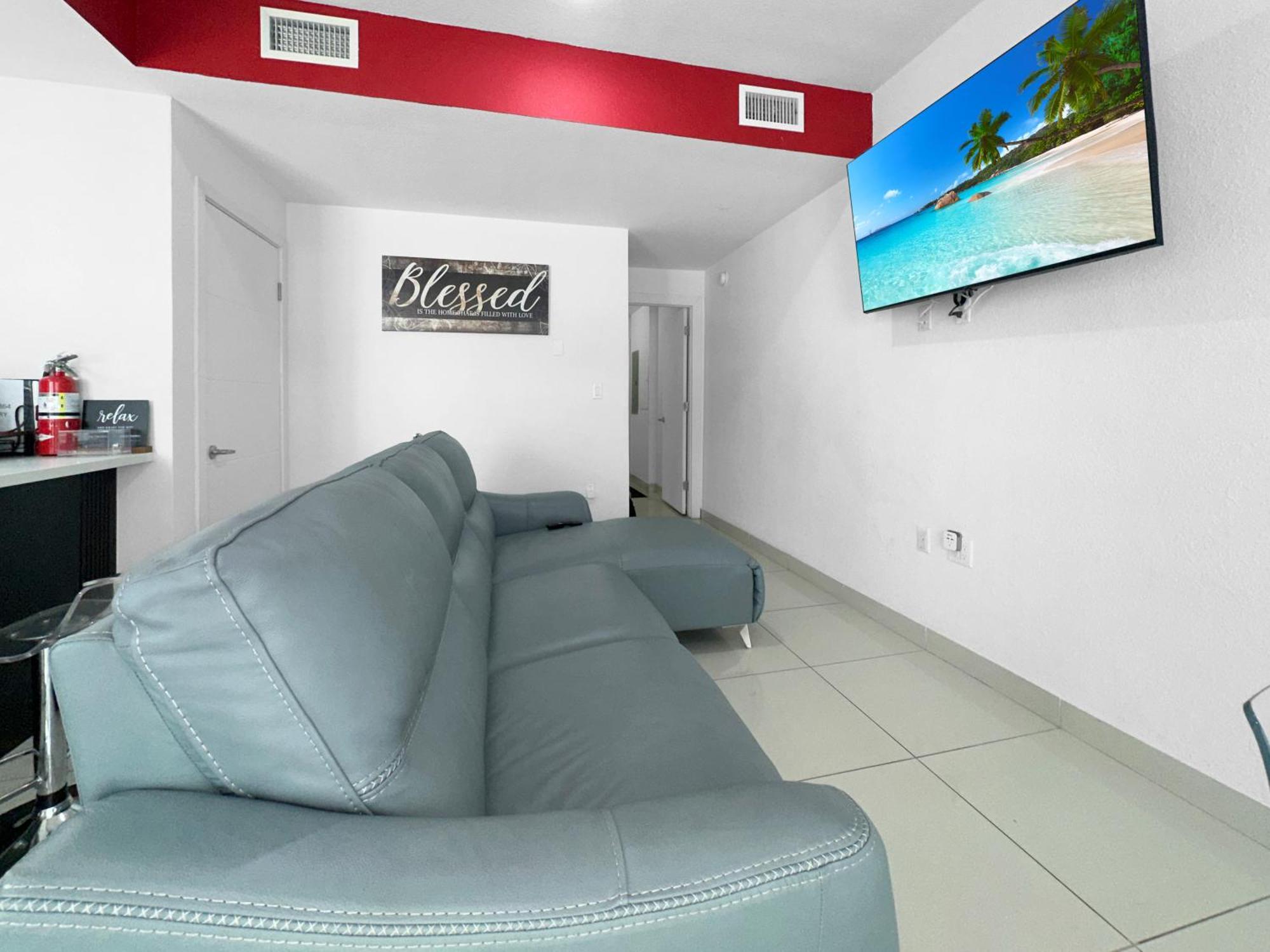 Vacay Spot Experience Luna Sky! 65" Tv Bar, Bbq, Shower Massage Jets, Music, Go To Fl Keys Homestead Exterior foto